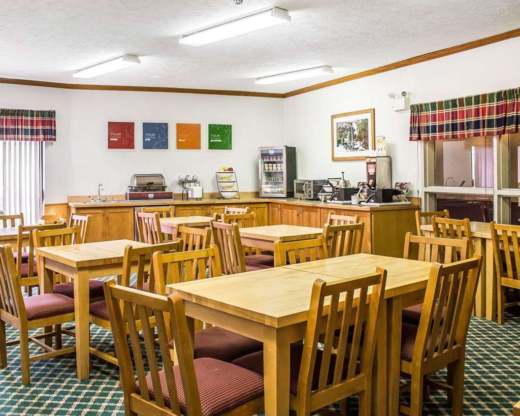 Quality Inn Petoskey-Harbor Springs Restaurant foto