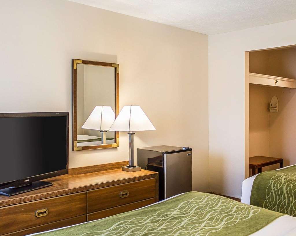 Quality Inn Petoskey-Harbor Springs Zimmer foto